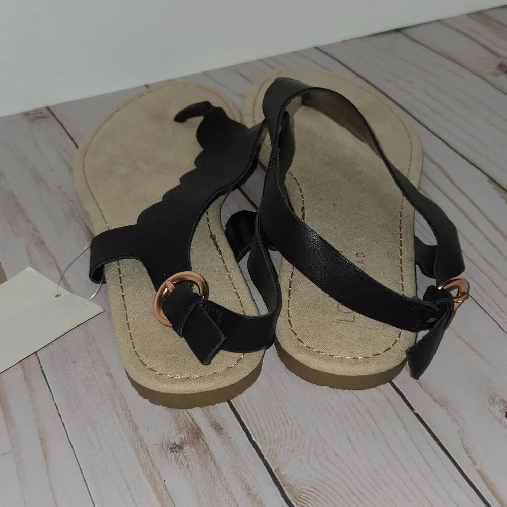 LC Lauren Conrad Black Scalloped Thong Sandals NWT Women’s L 9/10